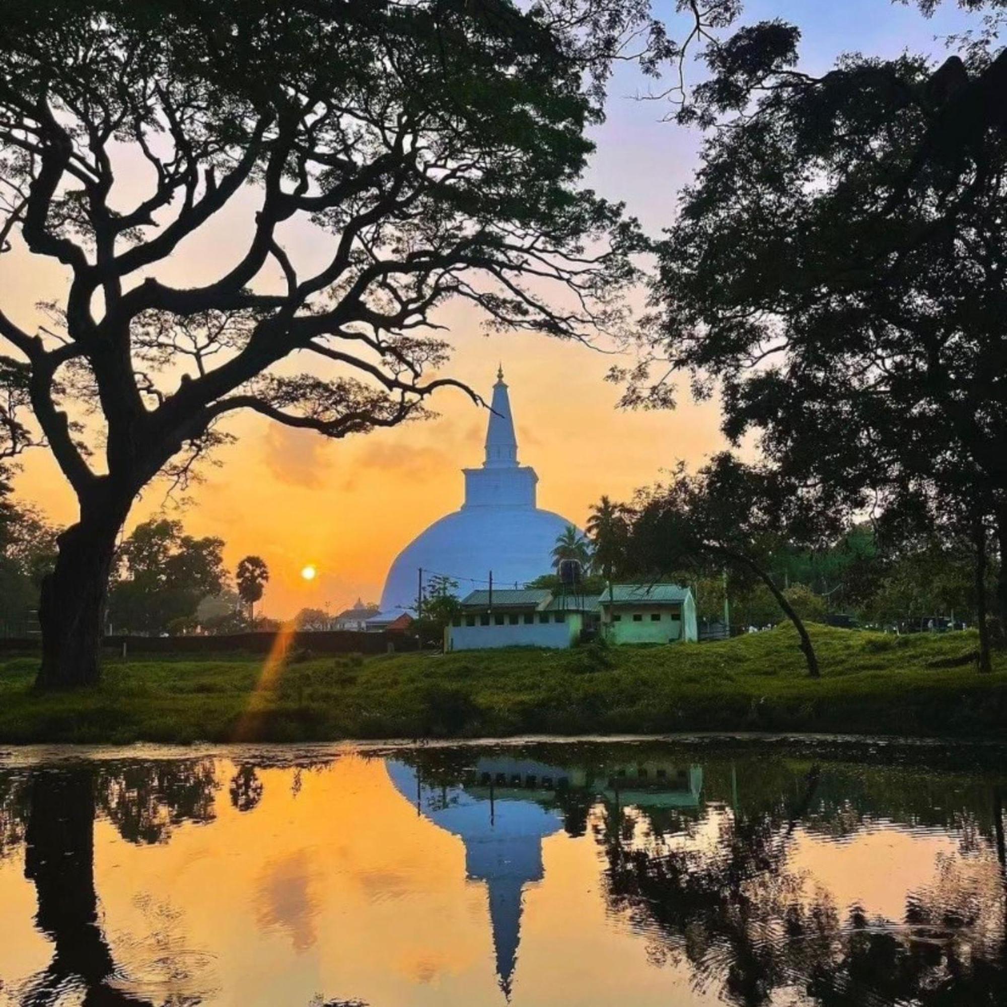 The Ivy Lake Anuradhapura Luaran gambar